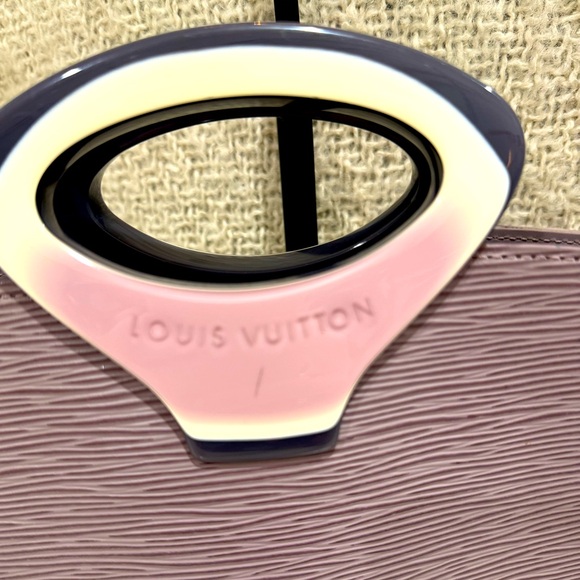 Louis Vuitton Mauve Tote Bag - Picture 3 of 12